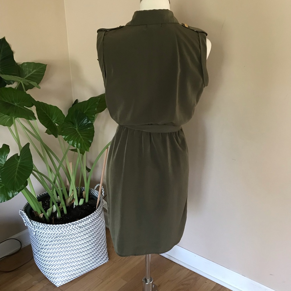 Dress - Picture 2 of 2